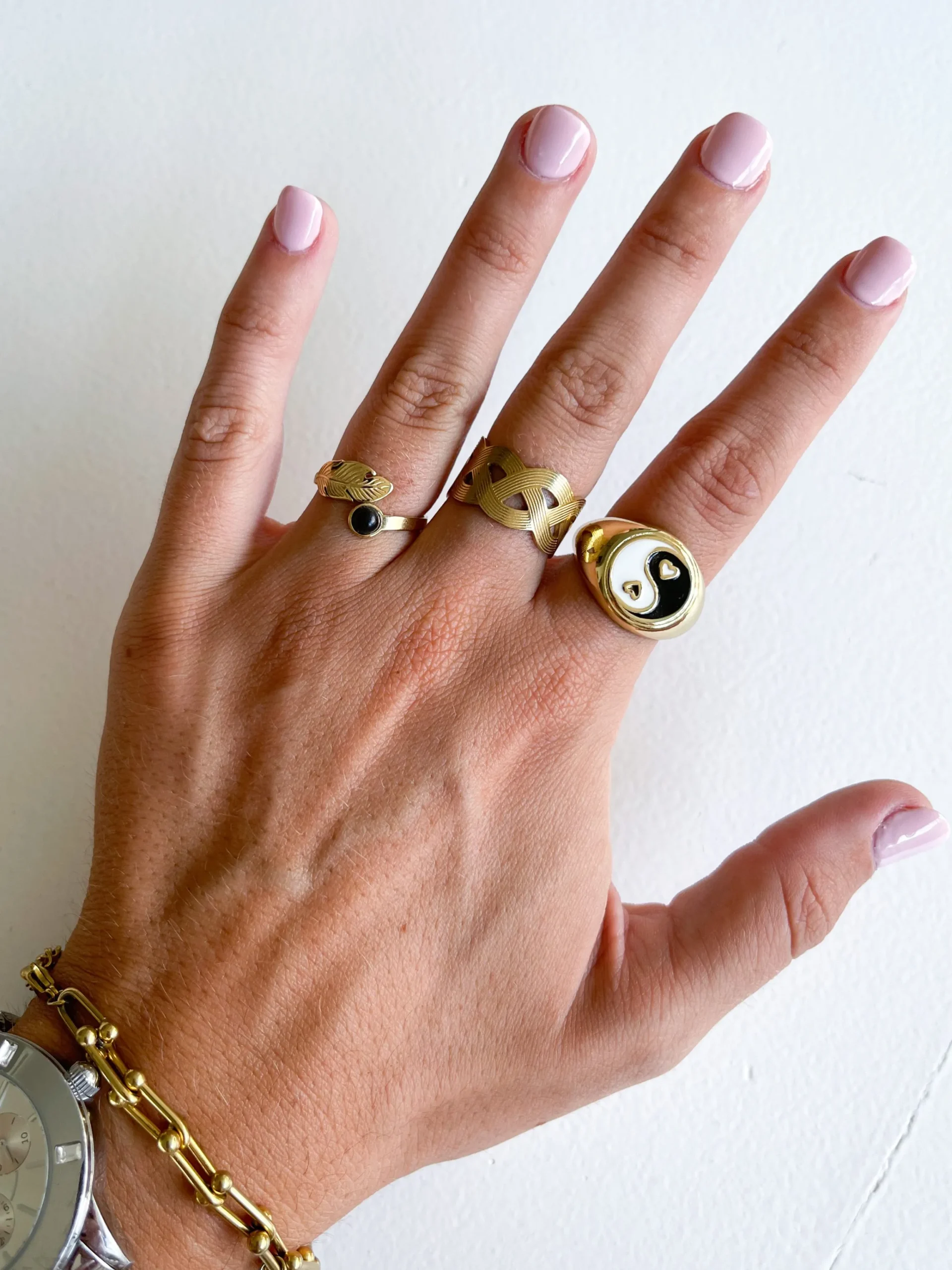 Anillo trenzado dorado