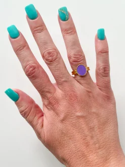 Anillo óvalo lila