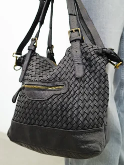 Bolso grande trenzado negro
