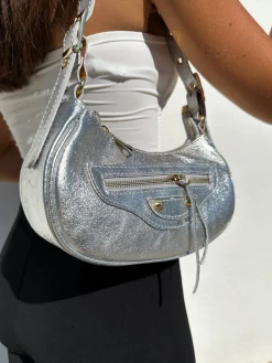 Bolso hombro baguette plata