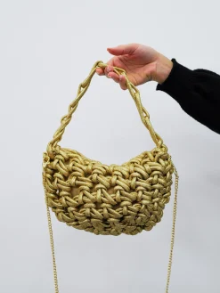 Bolso mano efecto nudo dorado