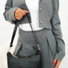 Bolso media luna piel negro