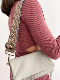 Bolso piel cadenas hielo