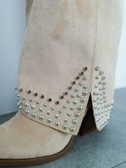 Bota tacón solapa ante marfil