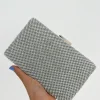 Clutch brillos plateado efecto