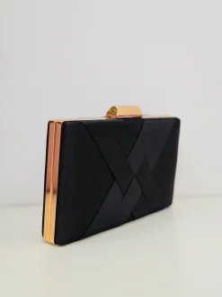 Clutch satinado negro