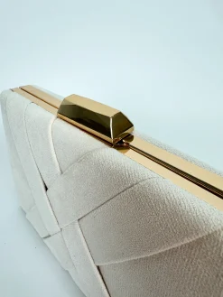 Clutch trenzado beige