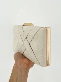 Clutch trenzado beige