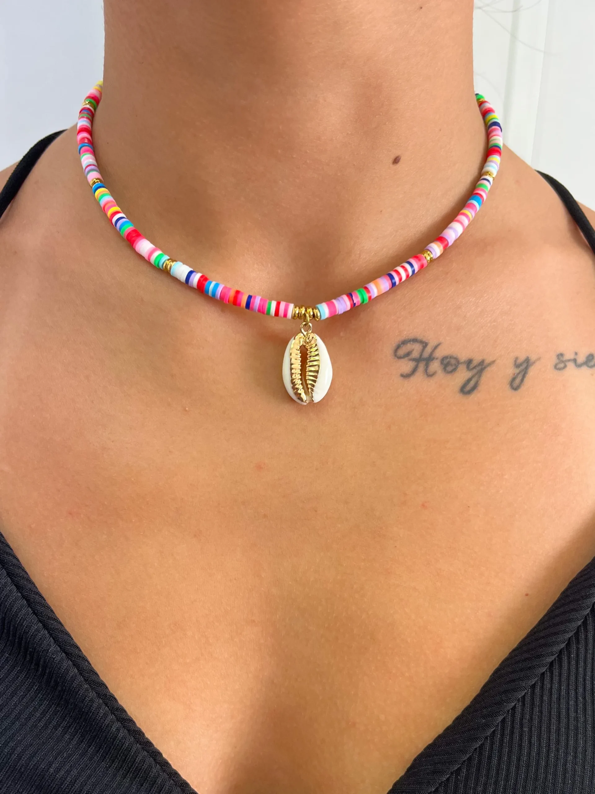 Collar multicolor concha