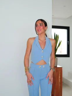 Conjunto largo botones celeste