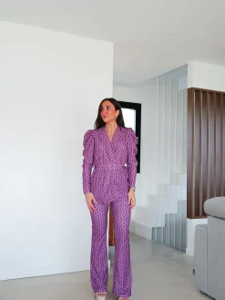 Conjunto traje cinturón lila