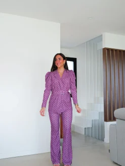 Conjunto traje cinturón lila