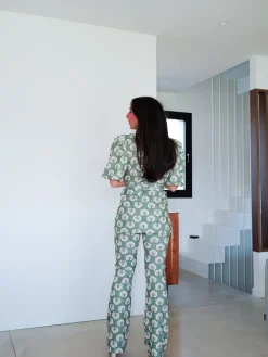 Conjunto traje estampado verde