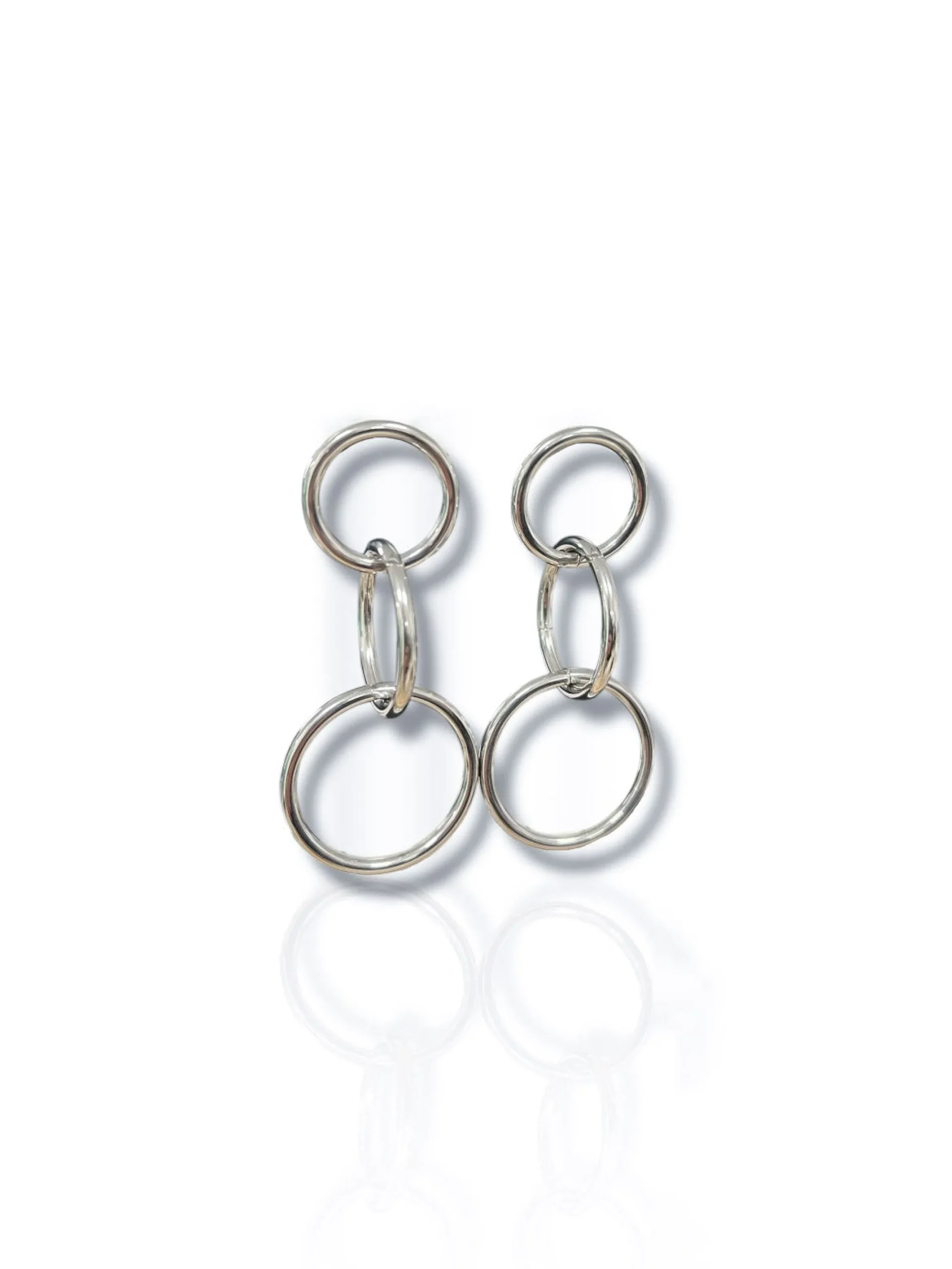 Pendientes aros entrelazados plateados