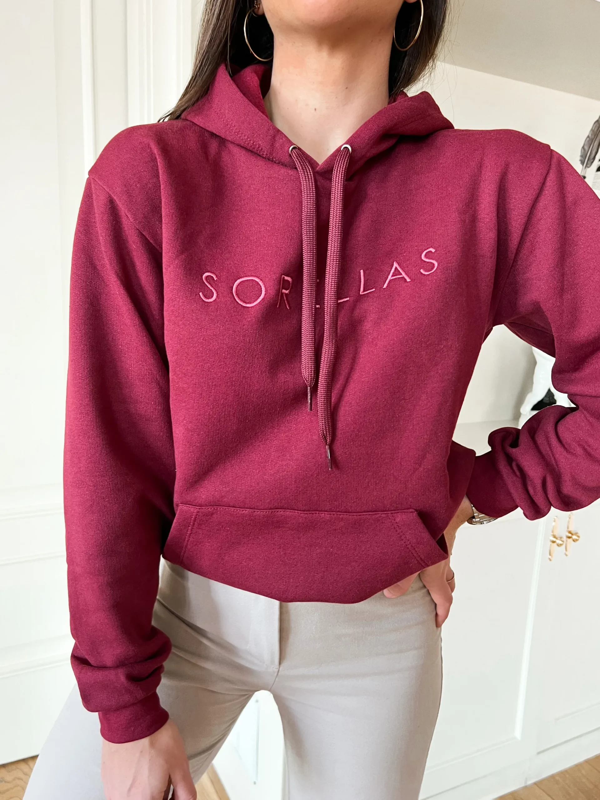 Sudadera Sorellas capucha burdeos