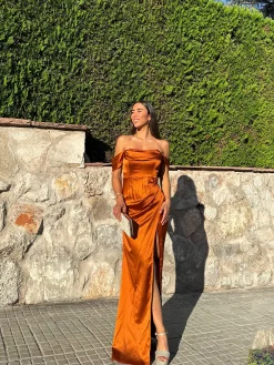 Vestido corse manguitos caldera