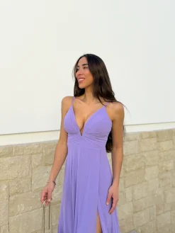 Vestido crepe pico lila