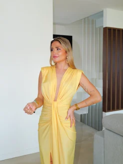 Vestido escote lazo amarillo