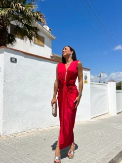 Vestido escote lazo rojo