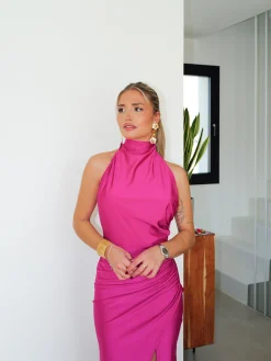 Vestido halter espalda lazo fucsia