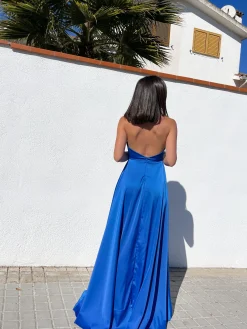 Vestido halter raso klein