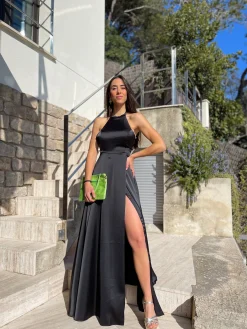 Vestido halter raso negro