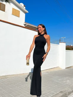 Vestido halter sirena negro