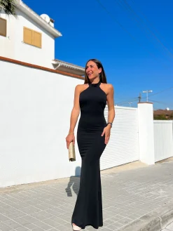Vestido halter sirena negro