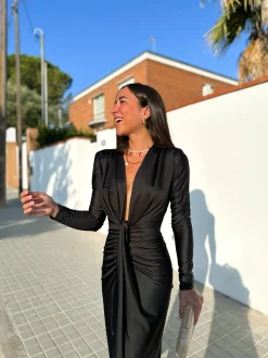 Vestido manga nudo negro