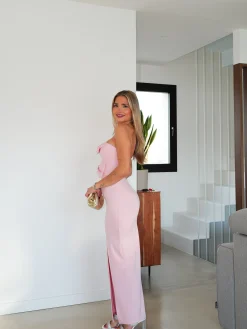Vestido midi cut escote lazos rosa
