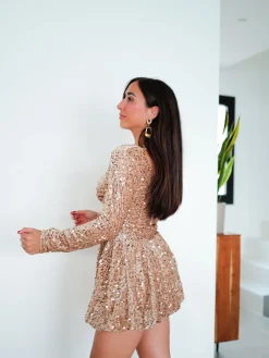 Vestido pomposo velvet lentejuela beige