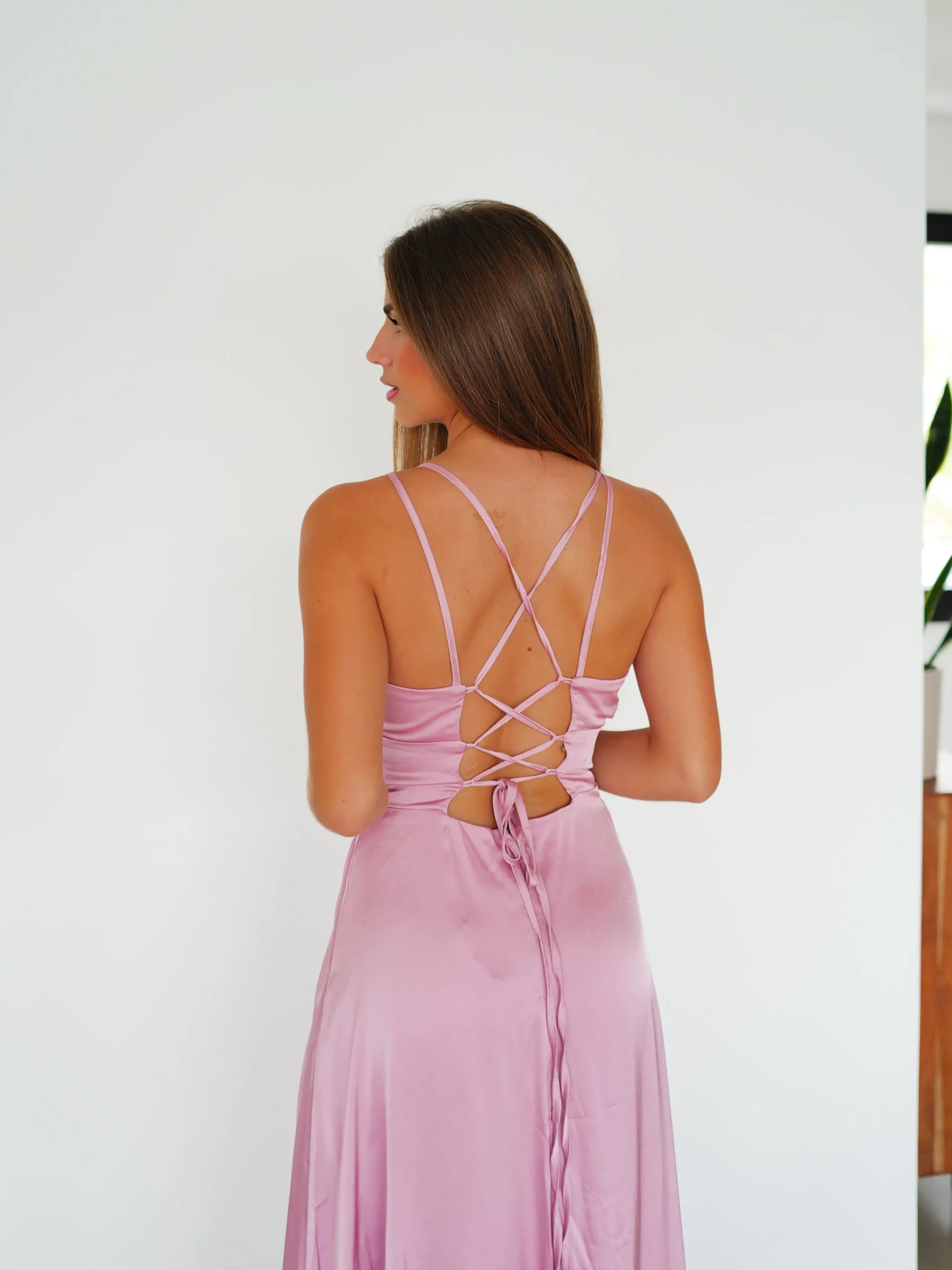 Vestido raso entrelazado rosa
