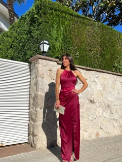 Vestido tubo halter burdeos