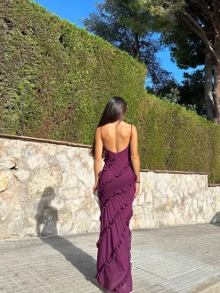 Vestido volantes crepe berenjena